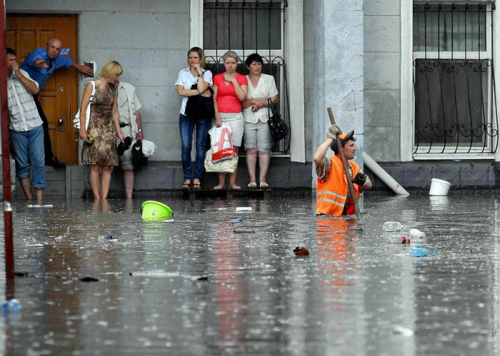 Наводнение в Киеве (8 фото)