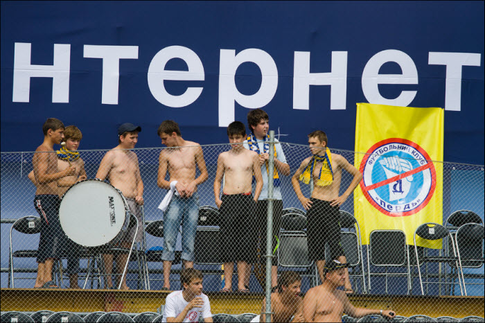 Фестиваль пляжного футбола в Харькове (17 фото)