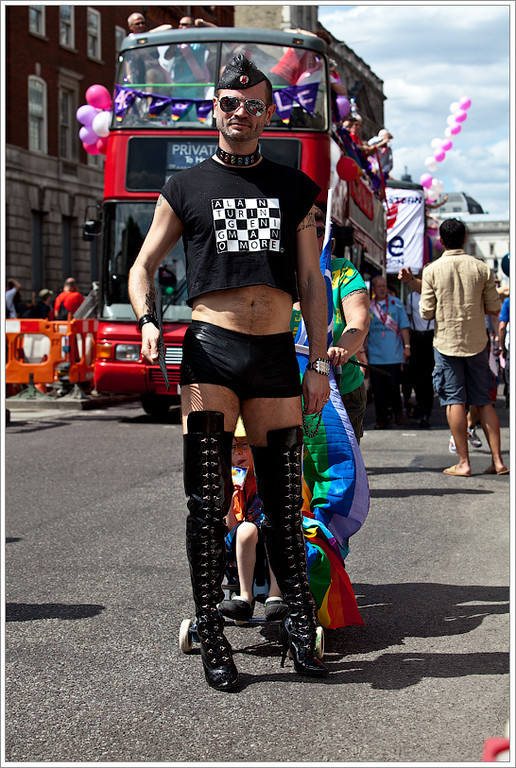 В Лондоне прошел гей-парад (74 фото)