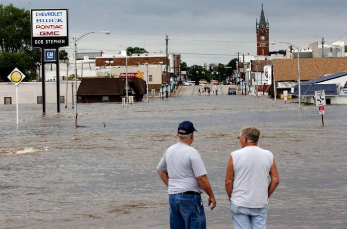 Наводнение в американском штате Айова (5 фото)