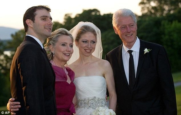 Дочь Билла и Хиллари Клинтон вышла замуж (6 фото)