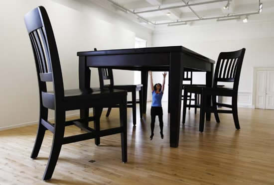 Выставка гигантской мебели (9 фото)