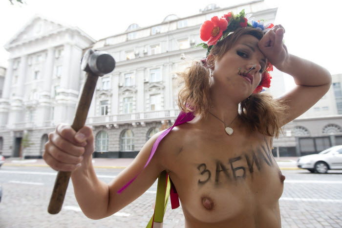 Женское движение FEMEN