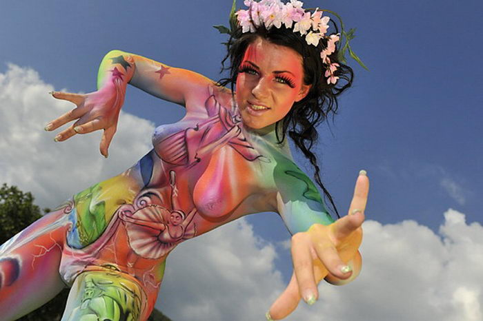   - "World Bodypainting Festival Seeboden 2010"   (70 )