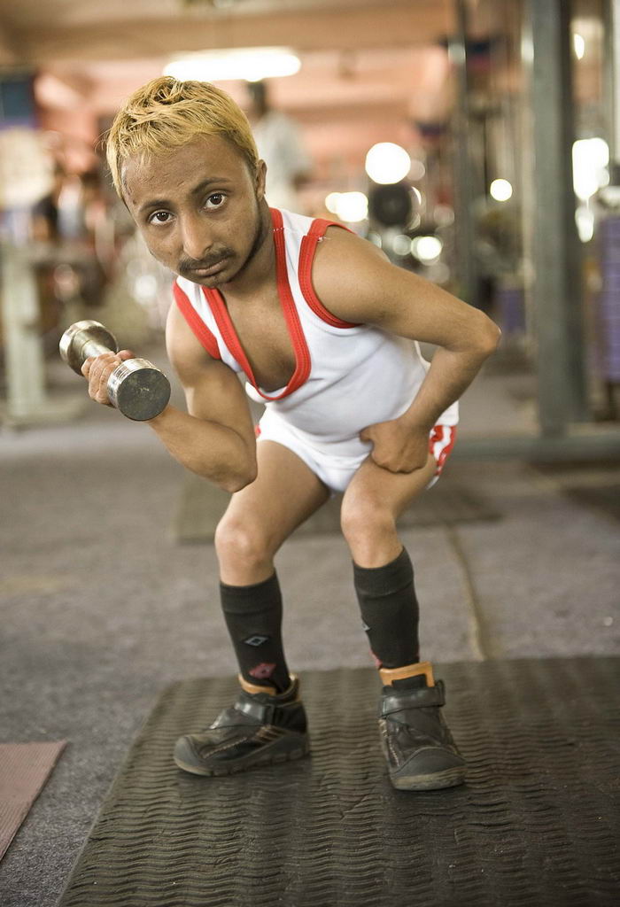 Адитья Дэв - самый маленький культурист в мире (15 фото)