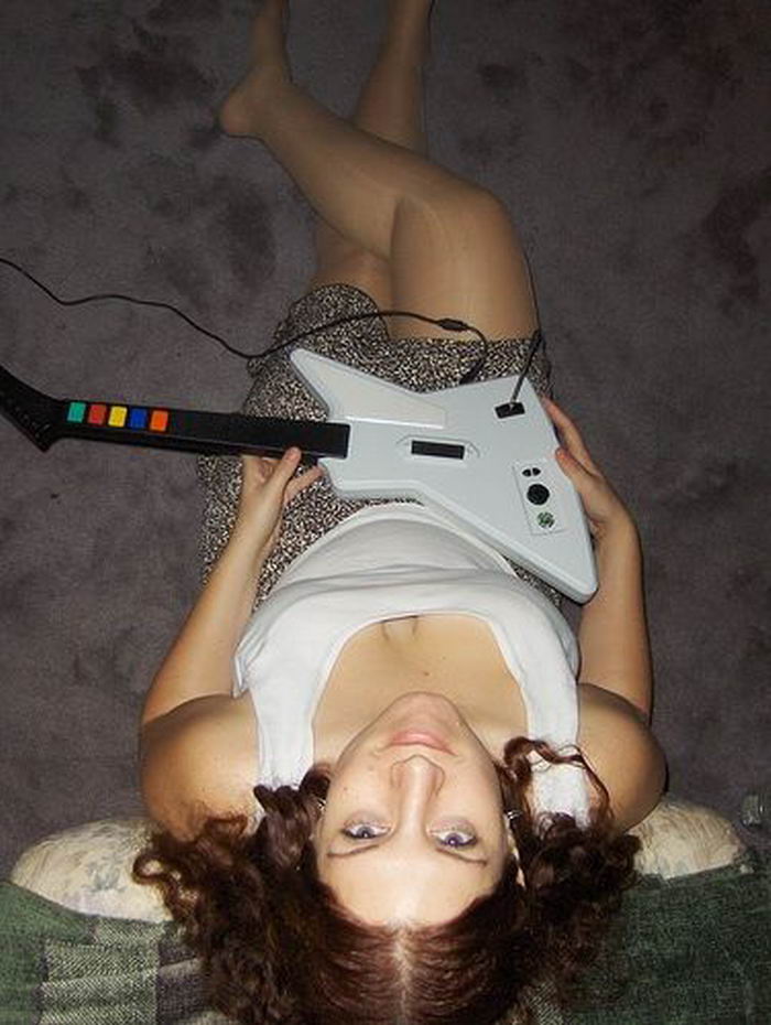      Guitar Hero