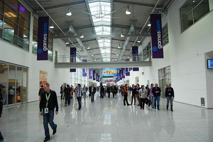     GamesCom 2010 (41 )