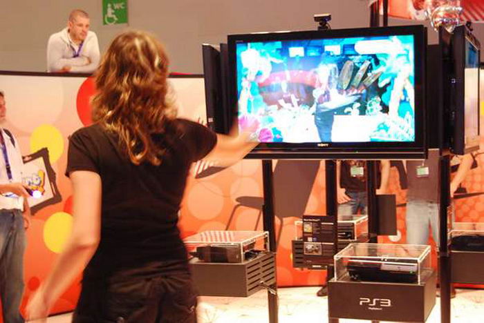     GamesCom 2010 (41 )