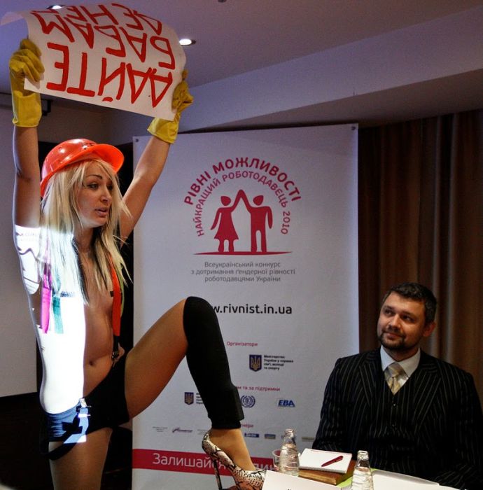 Femen  "  !"