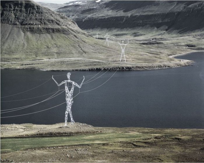 Сказочные электроопоры в Исландии (4 фото)