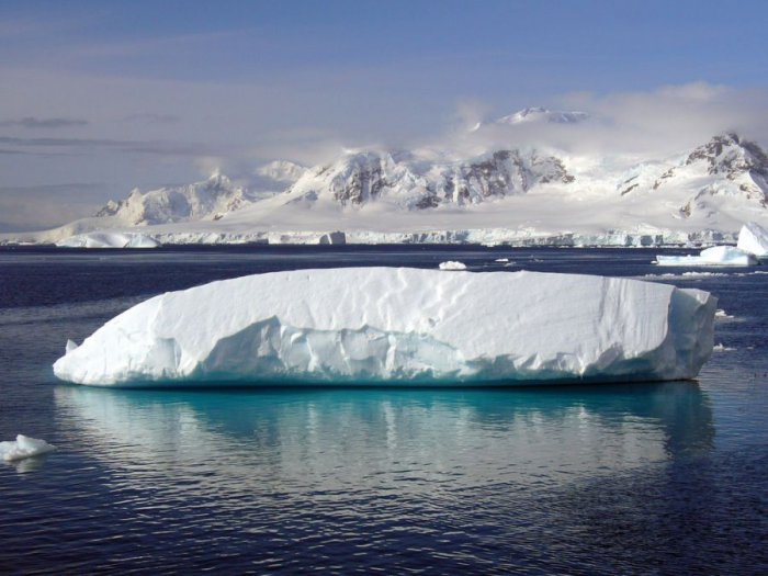 Горы и айсберги Антарктики (30 фото)