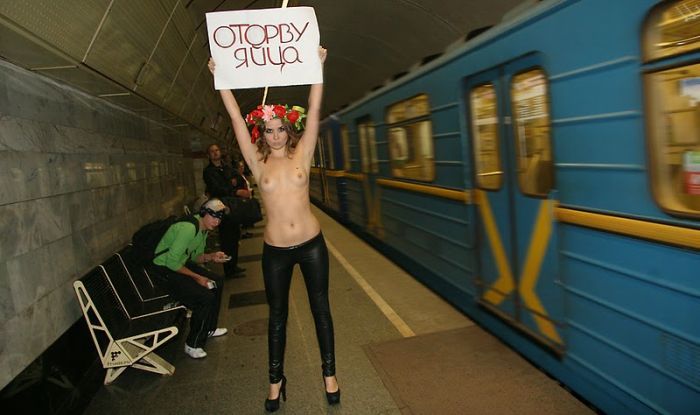Очередная Femen акция
