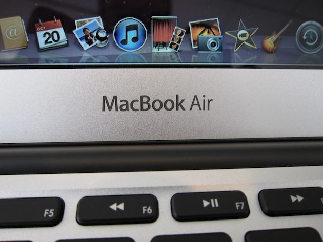     MacBook Air (19 )