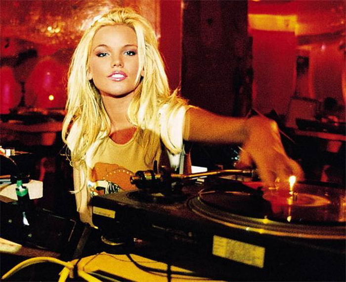 Самый сексуальный DJ в мире Colleen Shannon (24 фото)