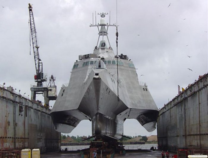 USS Independence (16 )