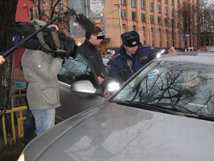ФСБ решила объявить войну владельцам незаконных удостоверений и пропусков ФСБ решила объявить войну владельцам незаконных удостоверений и пропусков