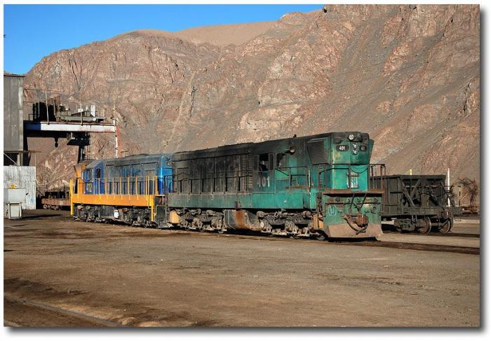 Удивительная железная дорога в Чили (15 фото)