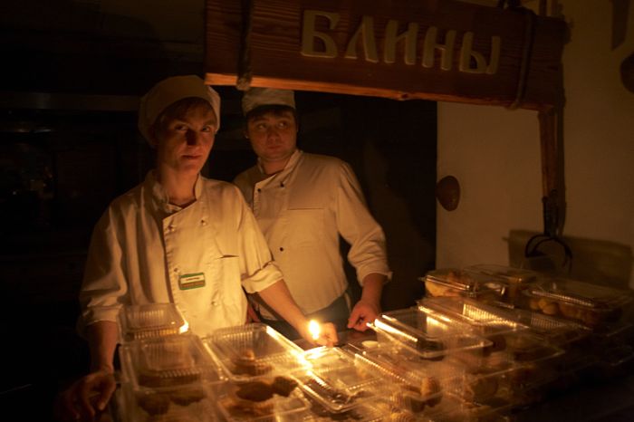 В Домодедово застряли люди (24 фото)
