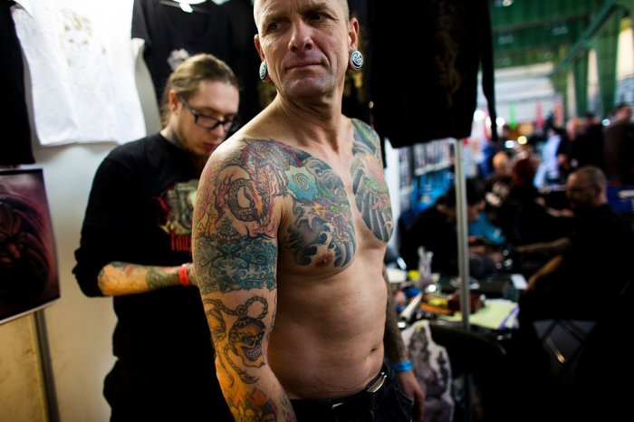 20-    "Tattoo Convention Berlin".