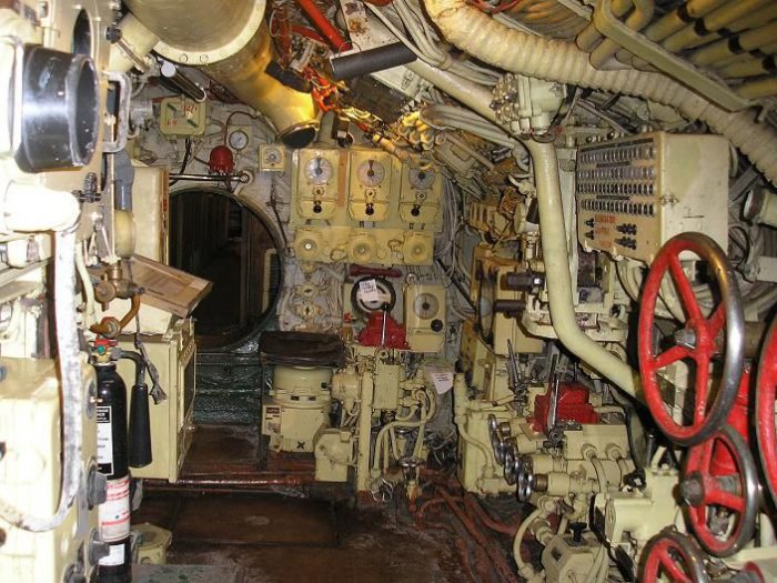Фотоэкскурсия на подводную лодку (17 фото)