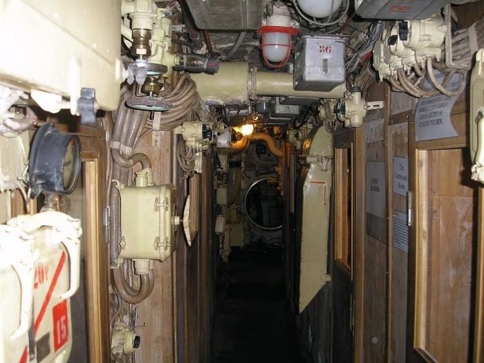 Фотоэкскурсия на подводную лодку (17 фото)