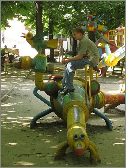 Украинская детская площадка в Хмельницком (13 фото)