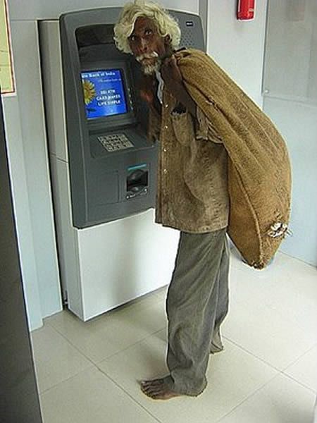 Интересное у банкоматов (14 фото)