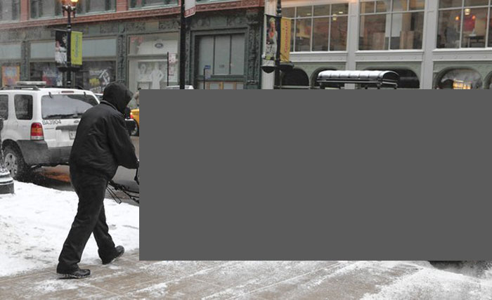 Как в США убирают снег с тротуаров
