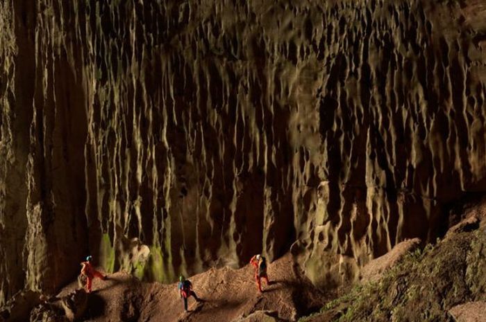 Удивительная пещера во Вьетнаме