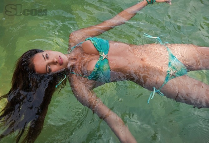 Ирина Шейк в Sports Illustrated Swimsuit 2011