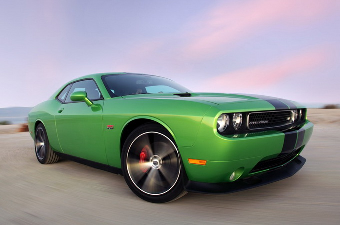 Dodge Challenger SRT8 (5 )