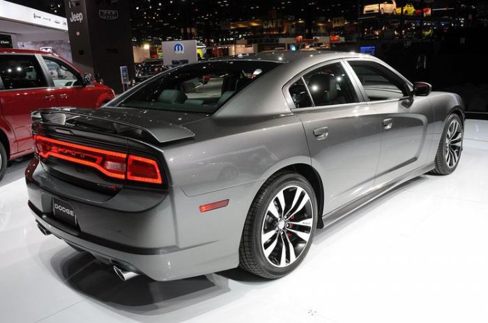 Dodge Charger SRT8