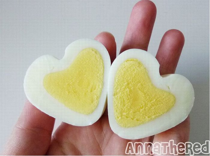 Делаем яйцо в форме сердечка (10 фото)