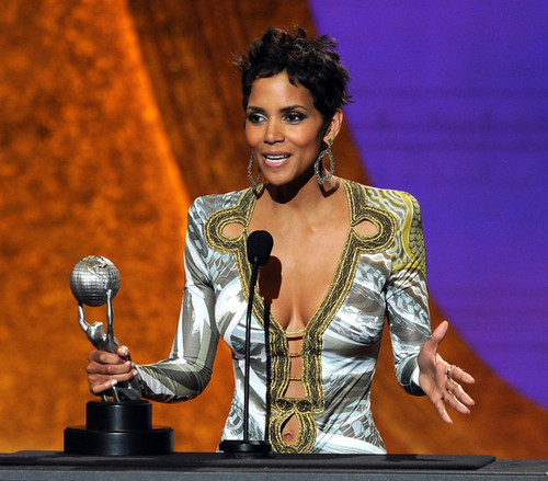   (Halle Berry)   NAACP Image