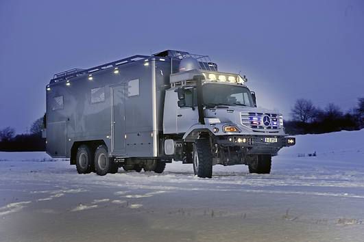 Mercedes Zetros 2733 A 6x6