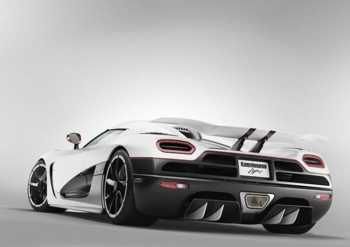  Koenigsegg Agera