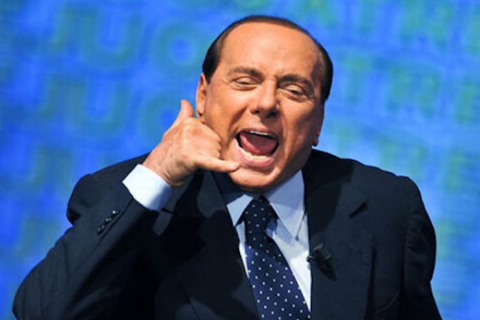 Богатая жестикуляция Берлускони (41 фото)
