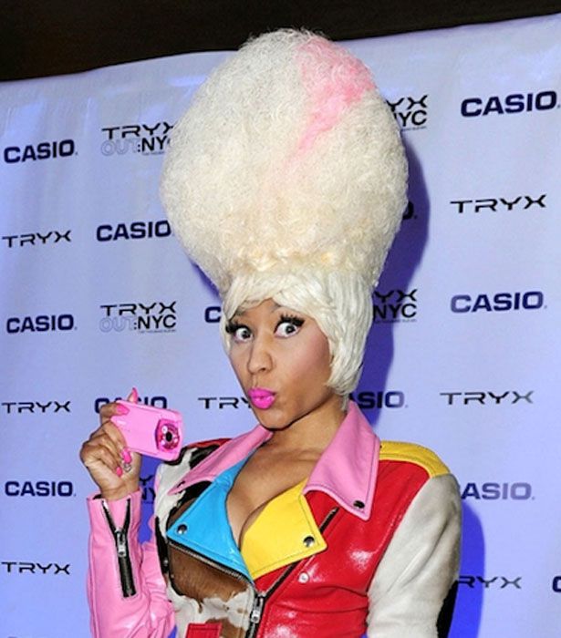 Сумасшедшие парики Nicki Minaj (20 фото)