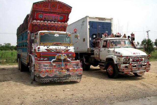 Крутой тюнинг пакистанских автомобилей