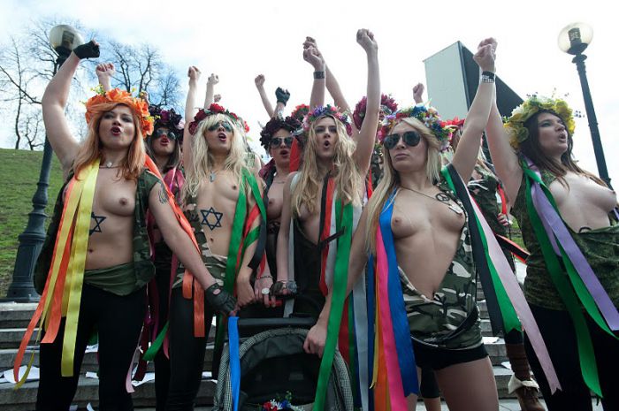  FEMEN  