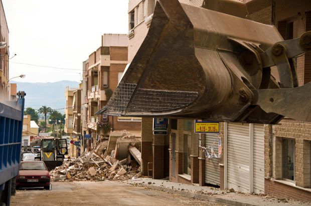 Землетрясение в Испании (17 фото)