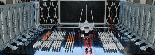 Самая внушительная LEGO-инсталляция