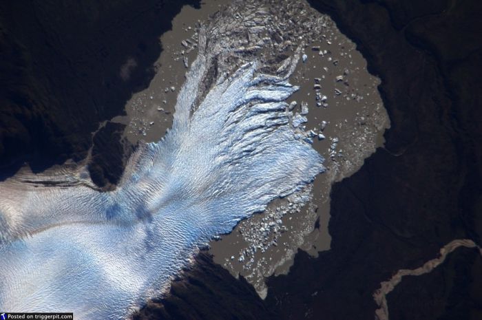 Фото земли со всеми спутниками