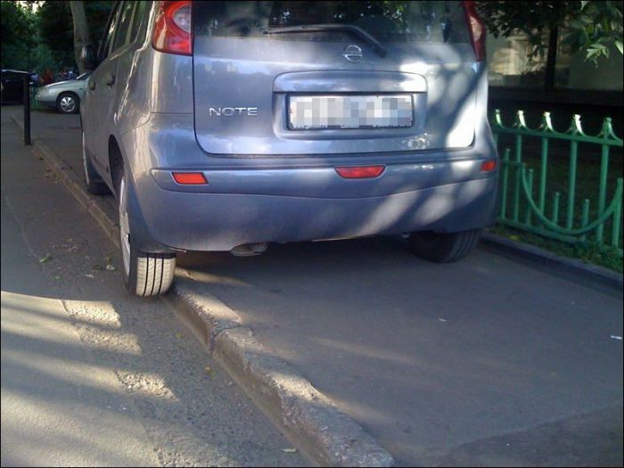 Парковка автомобилей несознательных граждан