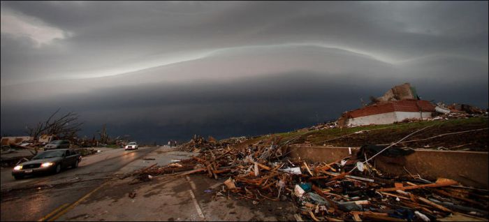 Торнадо в Джоплин (36 фото)