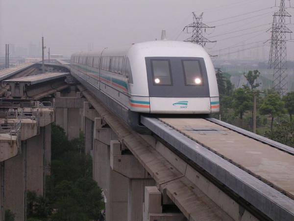 Скоростные поезда в Китае (17 фото)