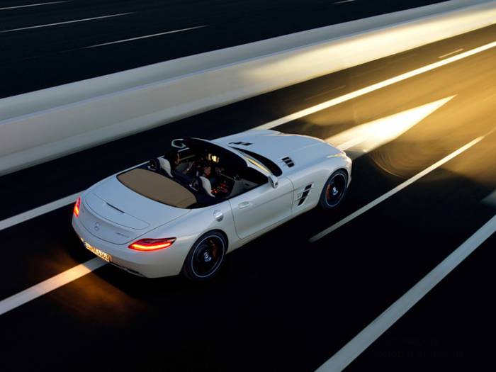 Mercedes-Benz SLS AMG Roadster (22 )