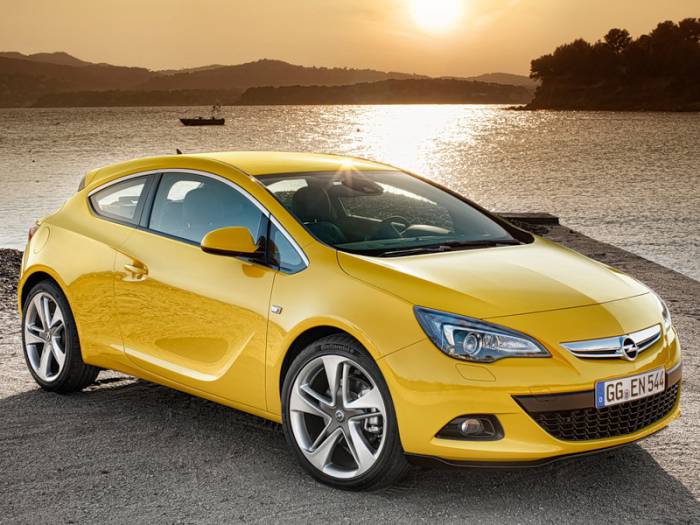 Opel Astra GTC (11 )