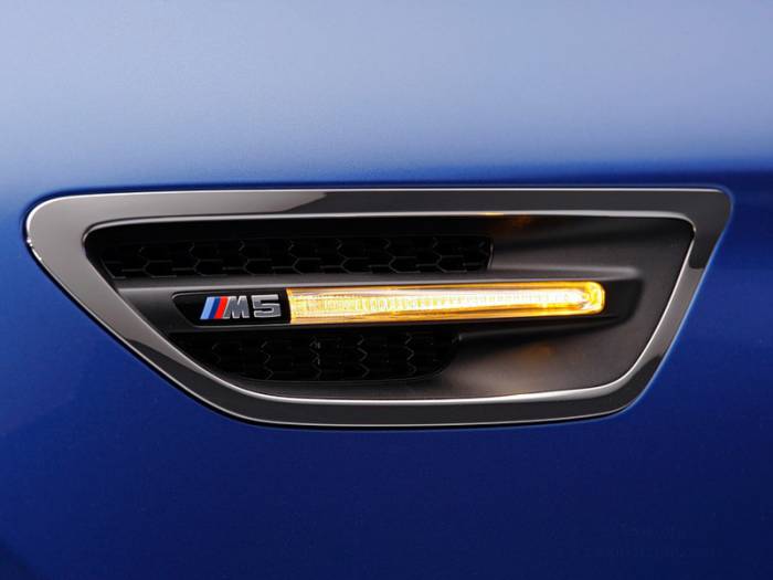  BMW M5   (16 )