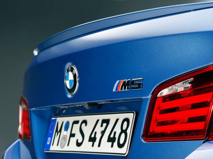  BMW M5   (16 )